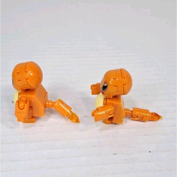 Mega Construx Pokémon (2) Squirtle & (2) Charizard Lot 4 Mini Figs Block Figures - Picture 7 of 10